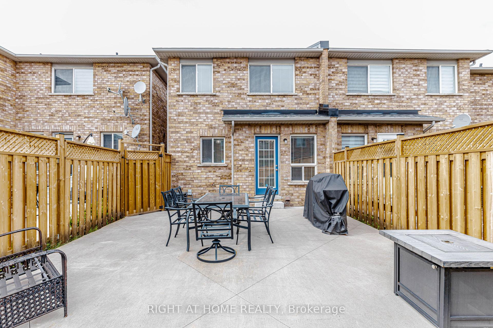 Photo 47 of 97 Timbertop Crescent, Brampton, Sandringham-Wellington — HOMEH