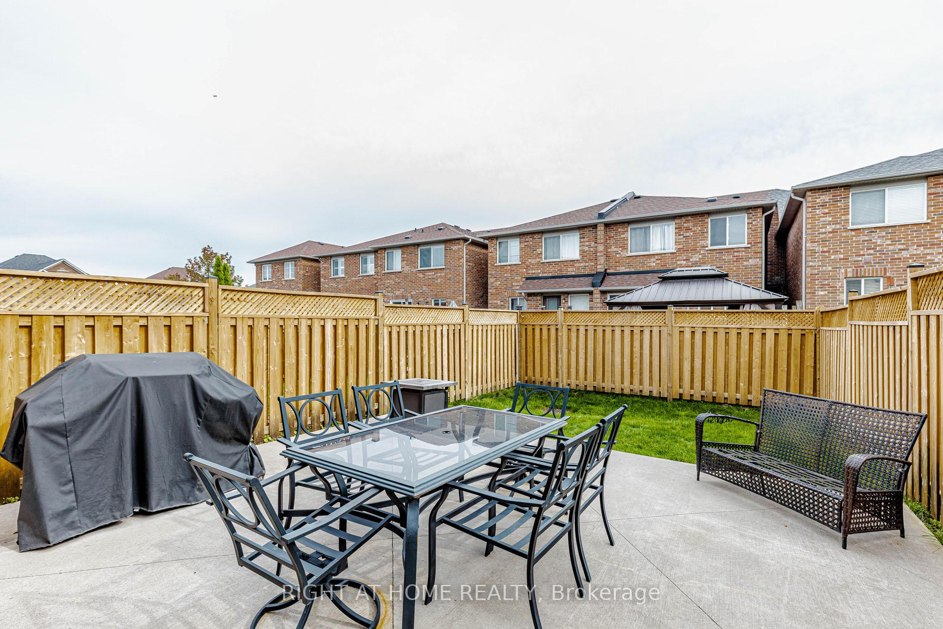 Photo 49 of 97 Timbertop Crescent, Brampton, Sandringham-Wellington — HOMEH