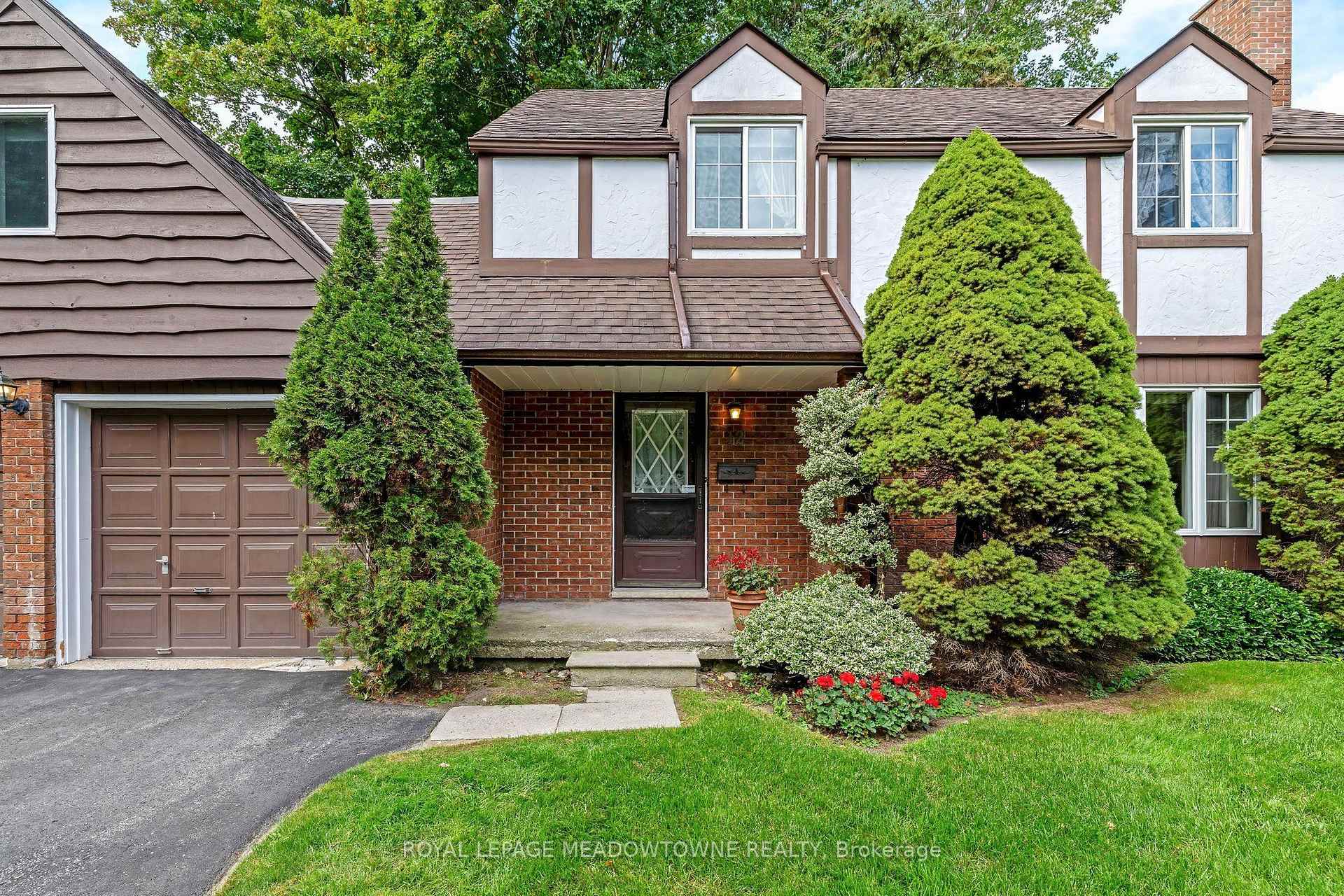 Photo 6 of 12 Mullen Place, Halton Hills, Glen Williams — HOMEH