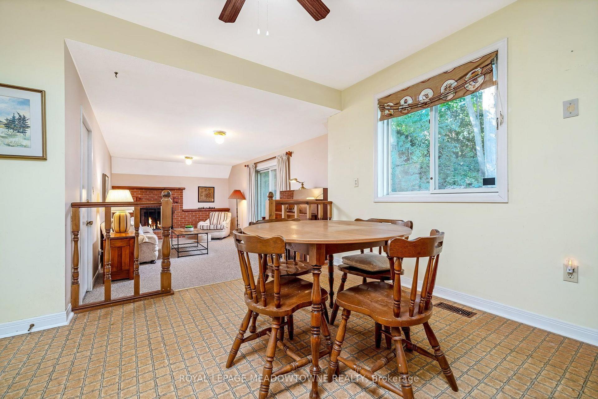 Photo 17 of 12 Mullen Place, Halton Hills, Glen Williams — HOMEH