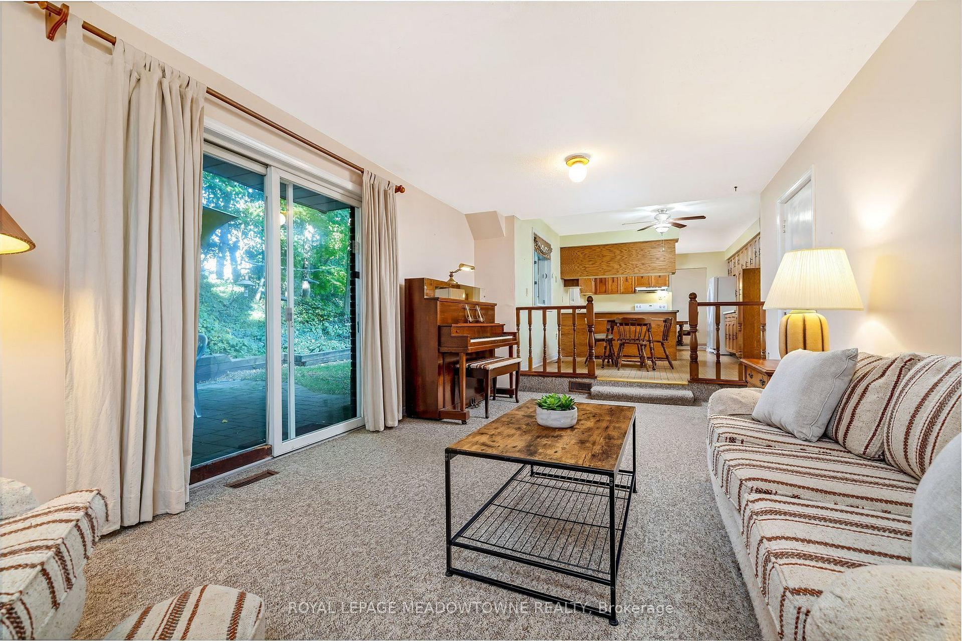 Photo 20 of 12 Mullen Place, Halton Hills, Glen Williams — HOMEH