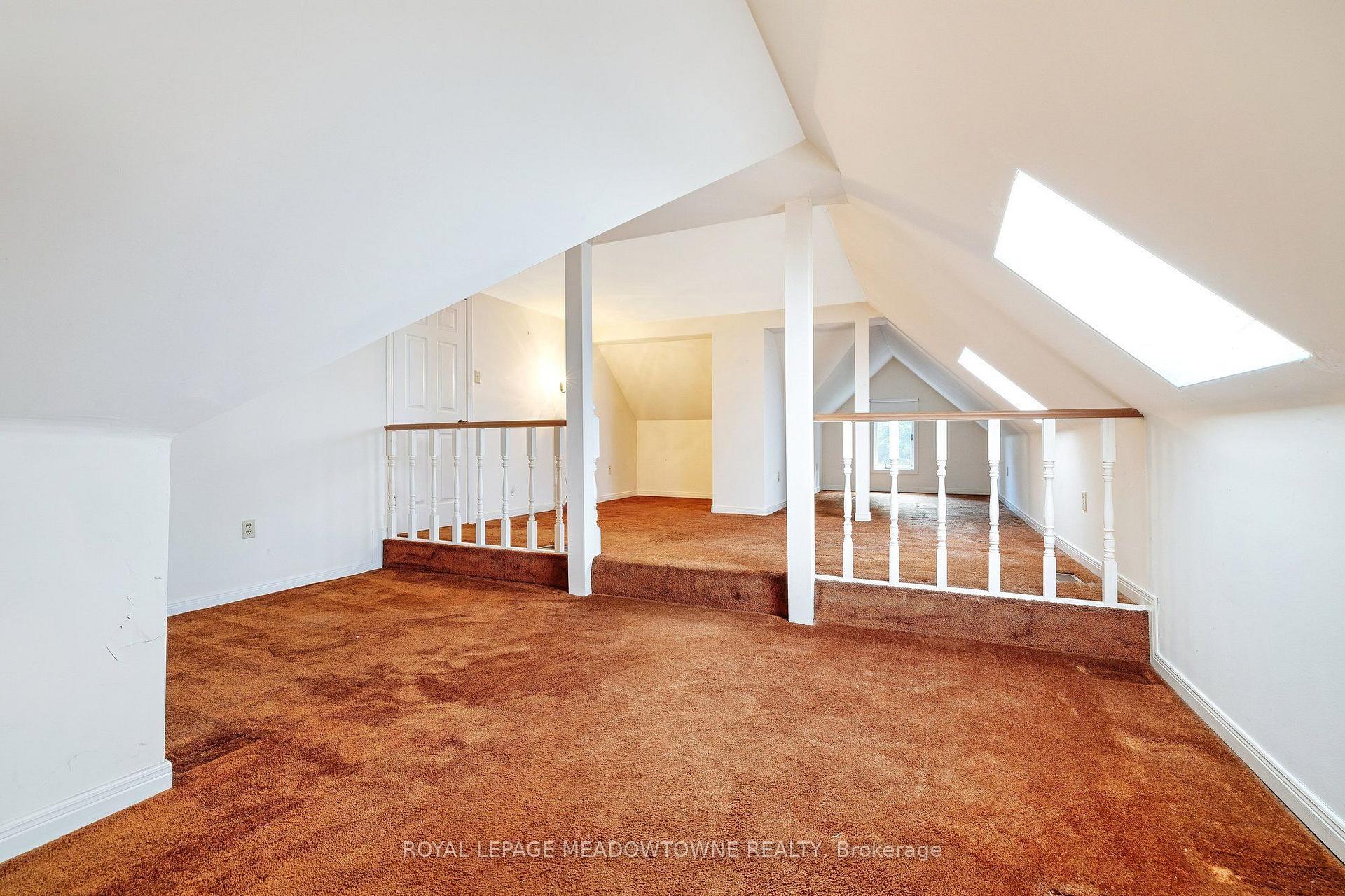 Photo 22 of 12 Mullen Place, Halton Hills, Glen Williams — HOMEH