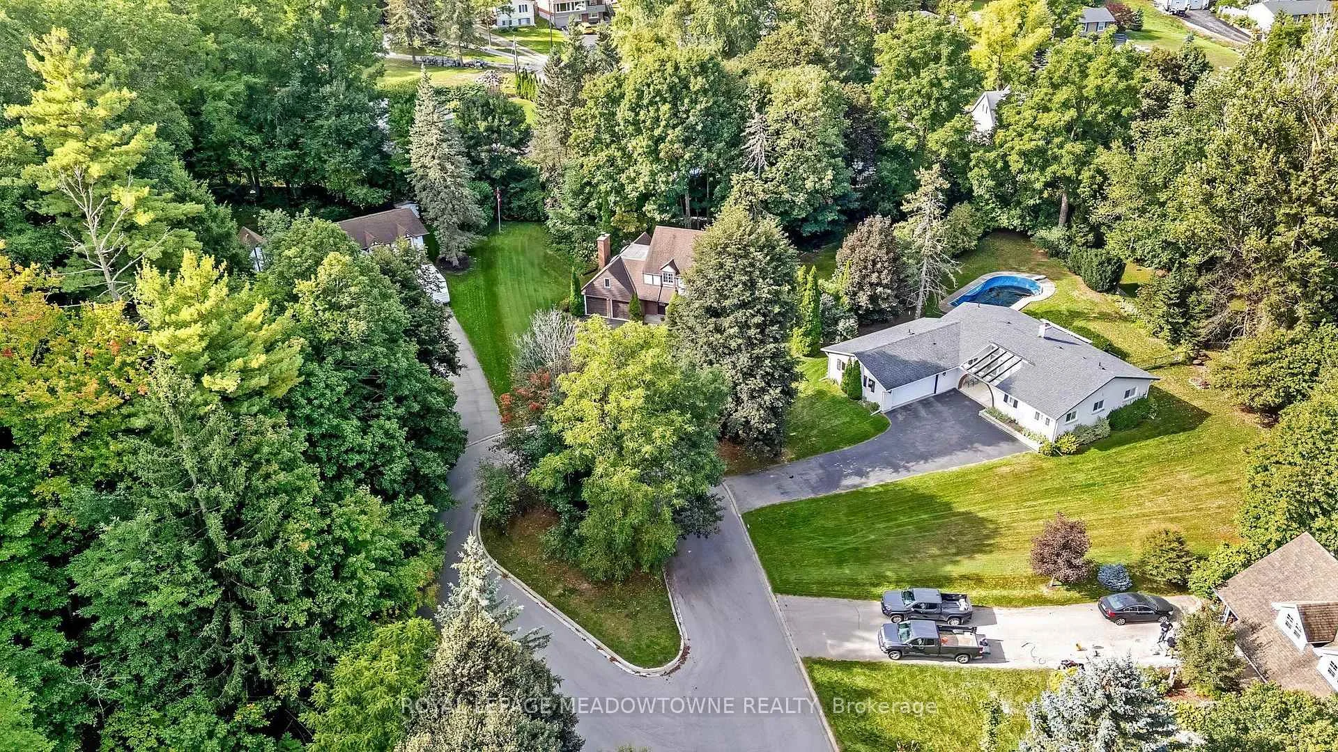 Photo 50 of 12 Mullen Place, Halton Hills, Glen Williams — HOMEH