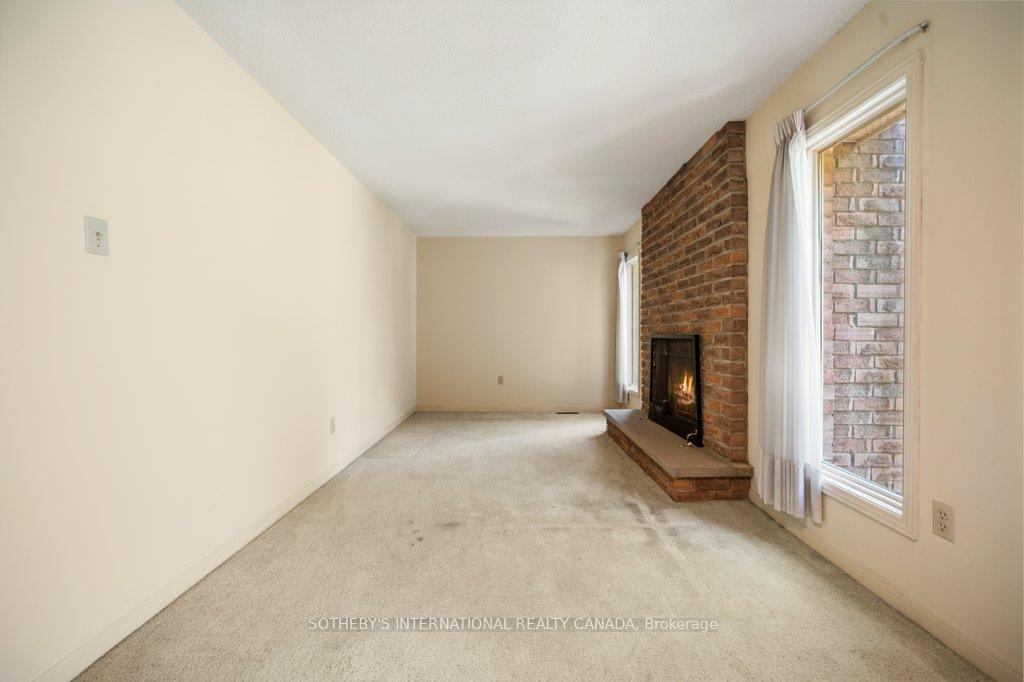Photo 27 of 104 Cambridge Crescent, Richmond Hill, South Richvale — HOMEH
