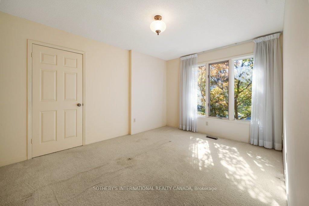 Photo 31 of 104 Cambridge Crescent, Richmond Hill, South Richvale — HOMEH
