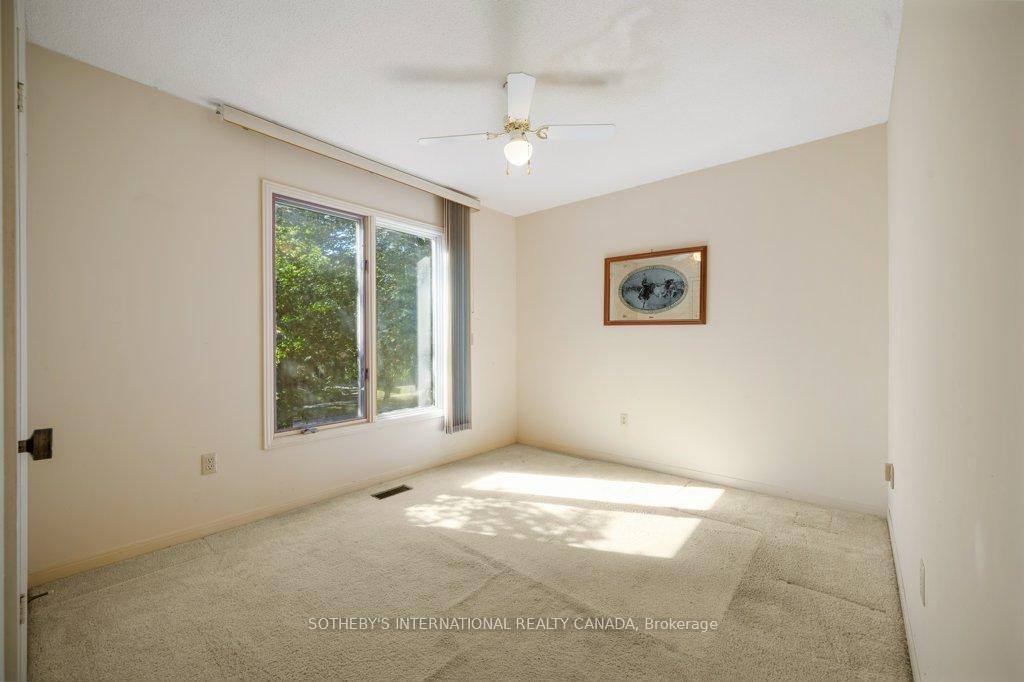 Photo 32 of 104 Cambridge Crescent, Richmond Hill, South Richvale — HOMEH