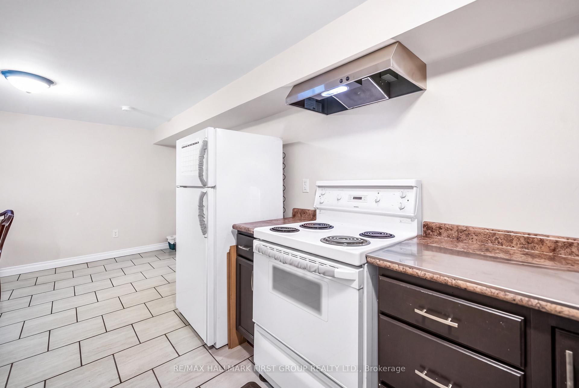Photo 6 of 487 Cunningham Avenue, Oshawa, McLaughlin — HOMEH