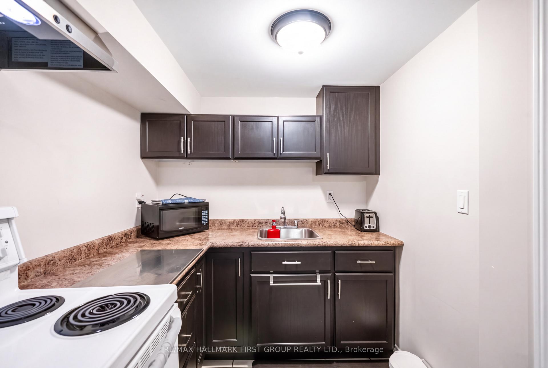 Photo 8 of 487 Cunningham Avenue, Oshawa, McLaughlin — HOMEH