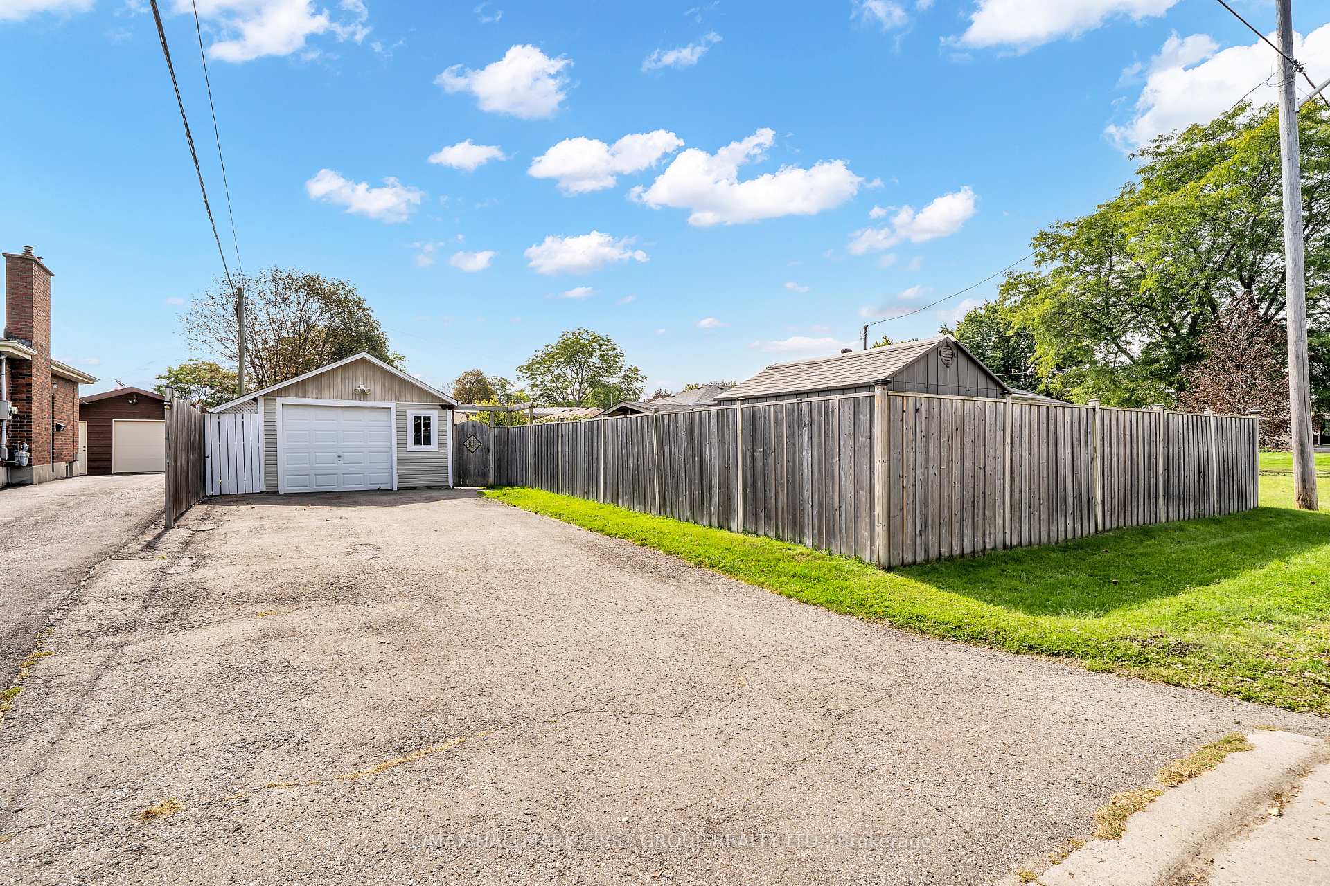 Photo 11 of 487 Cunningham Avenue, Oshawa, McLaughlin — HOMEH