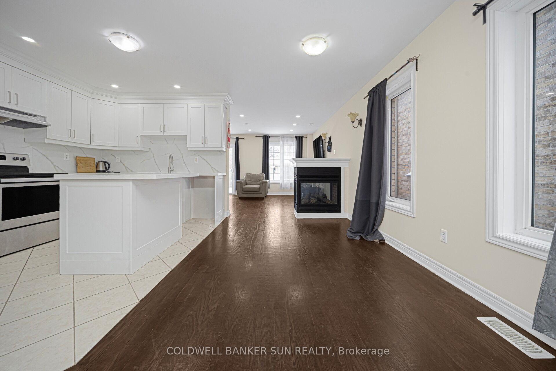 Photo 7 of 146 Crystalview Crescent, Brampton, Bram East — HOMEH