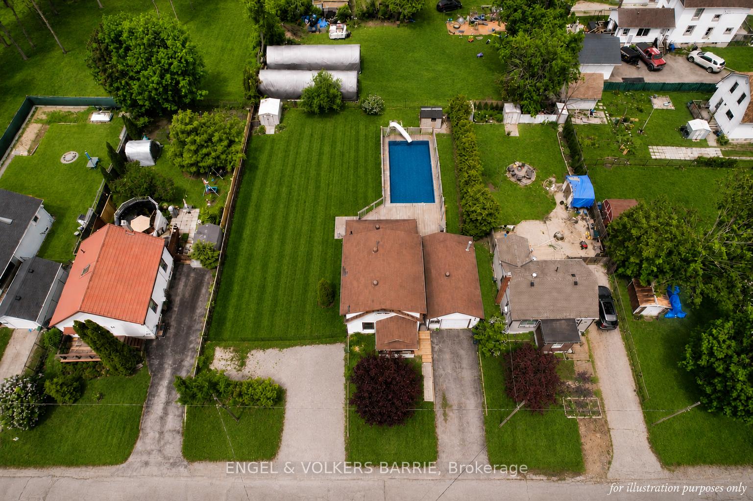 Photo 2 of 8 George Street N, Orillia — HOMEH