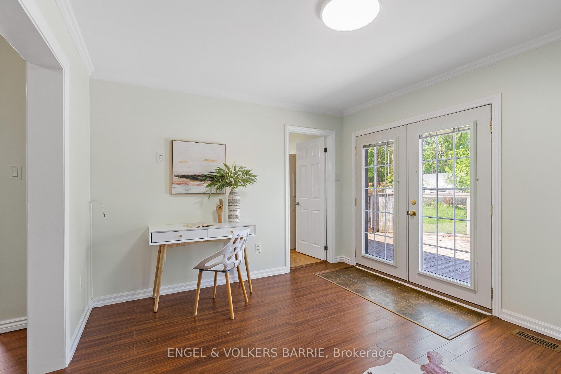 Photo 15 of 8 George Street N, Orillia — HOMEH