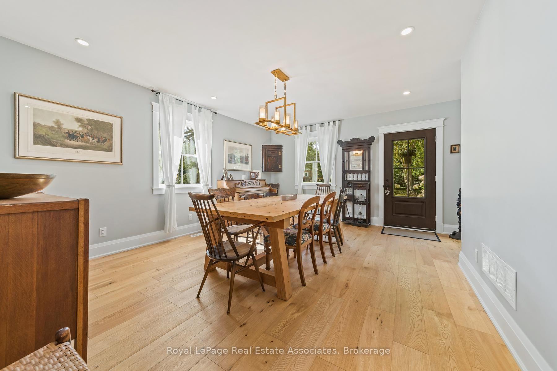 Photo 15 of 16 Wildwood Road, Halton Hills, Glen Williams — HOMEH