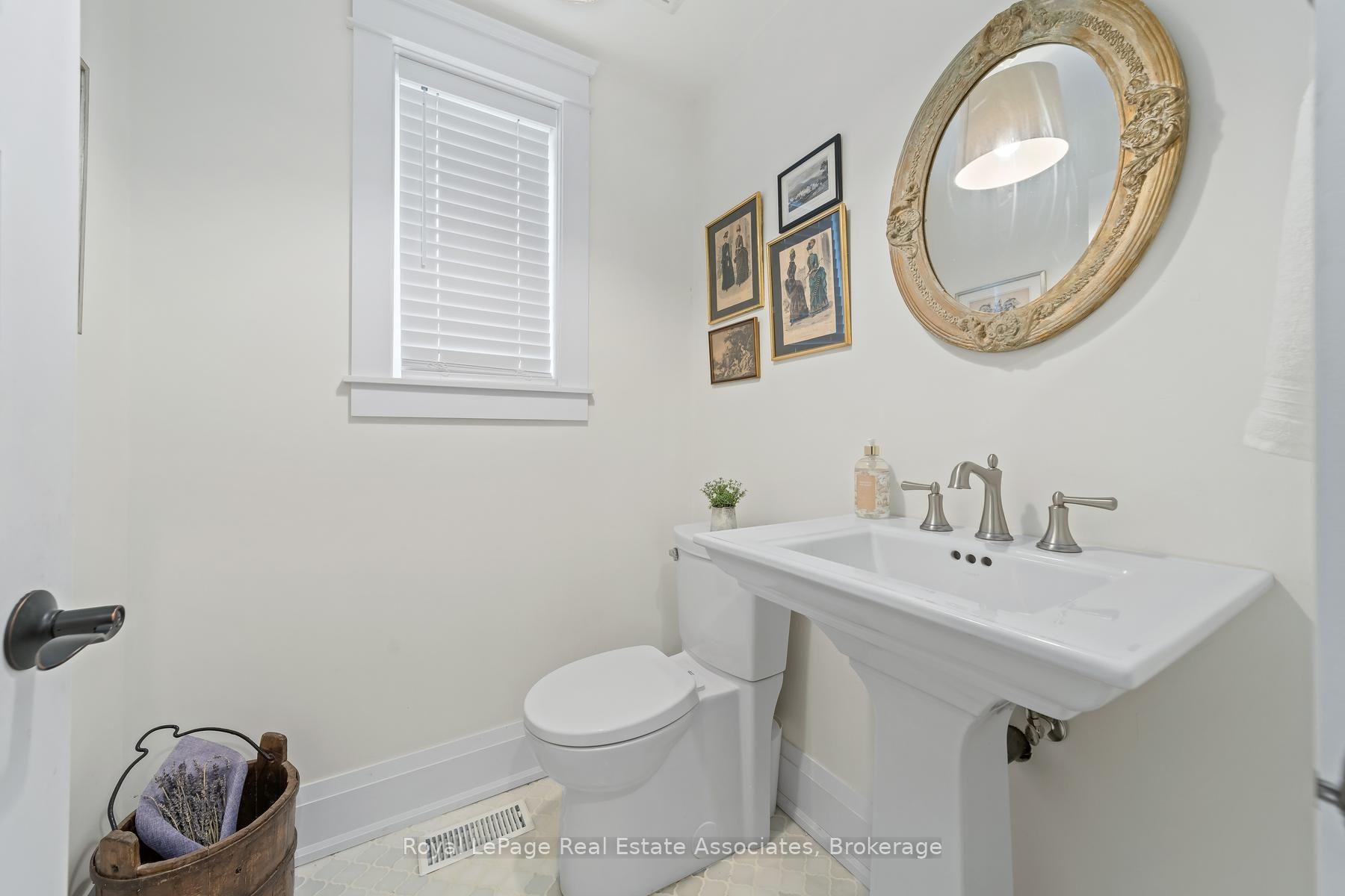 Photo 19 of 16 Wildwood Road, Halton Hills, Glen Williams — HOMEH