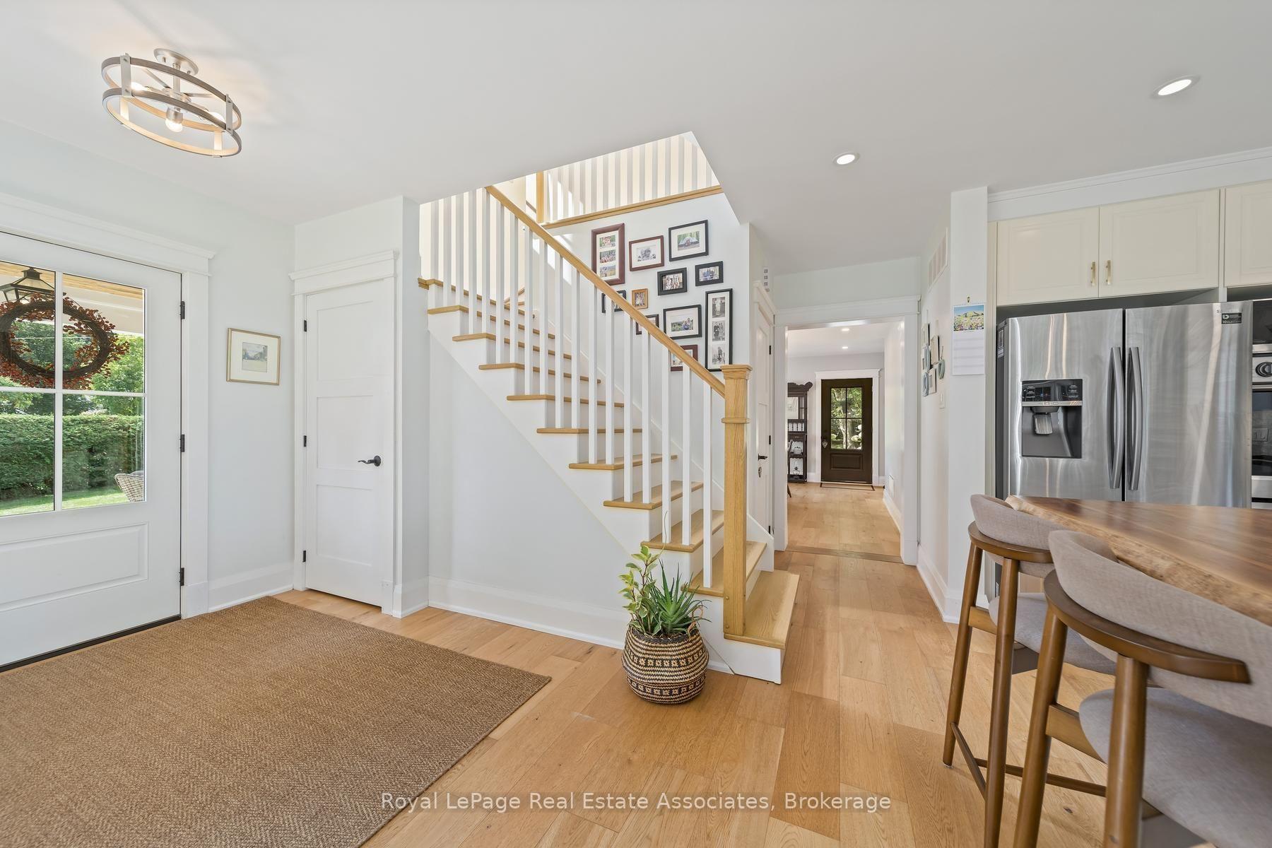 Photo 20 of 16 Wildwood Road, Halton Hills, Glen Williams — HOMEH