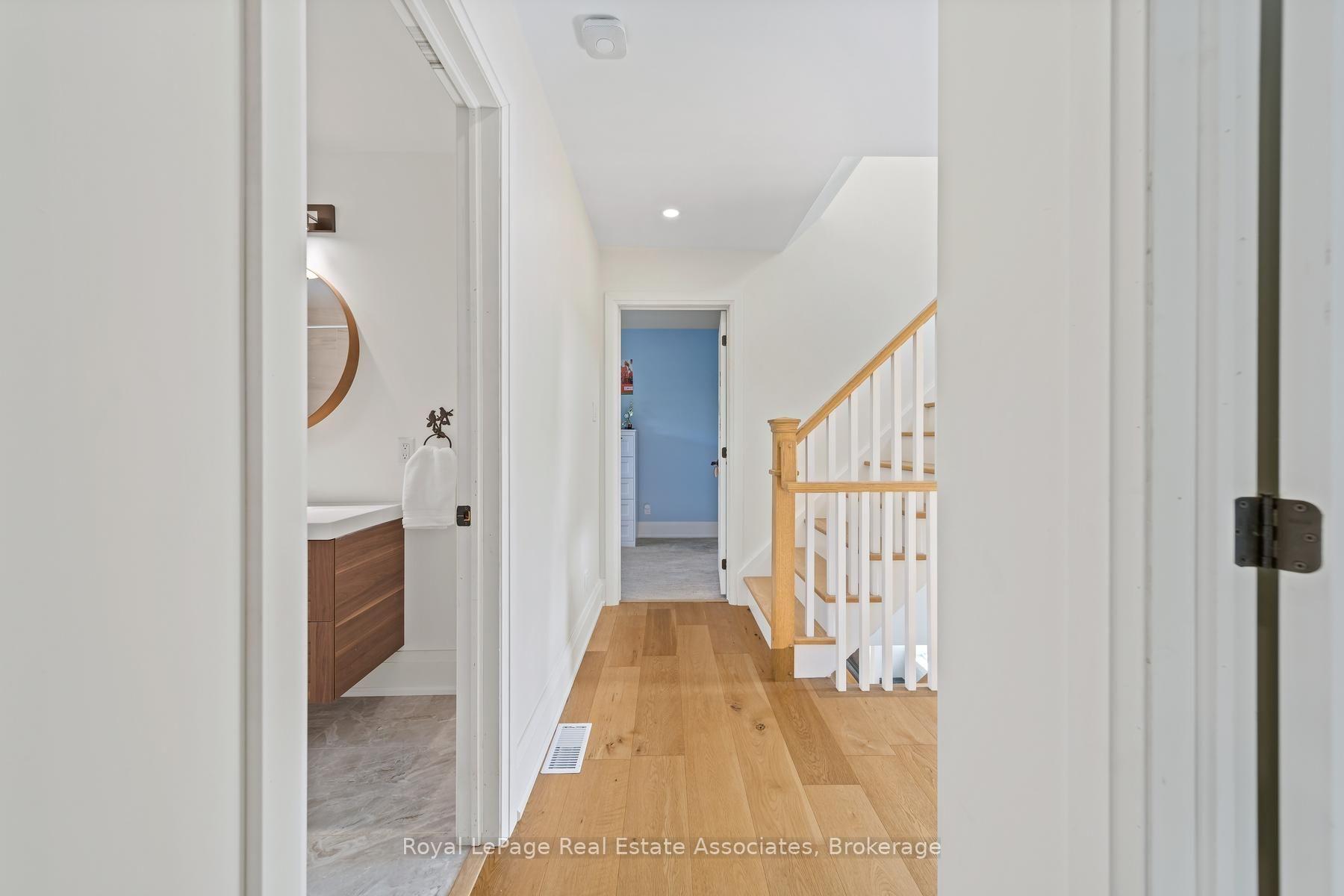 Photo 22 of 16 Wildwood Road, Halton Hills, Glen Williams — HOMEH