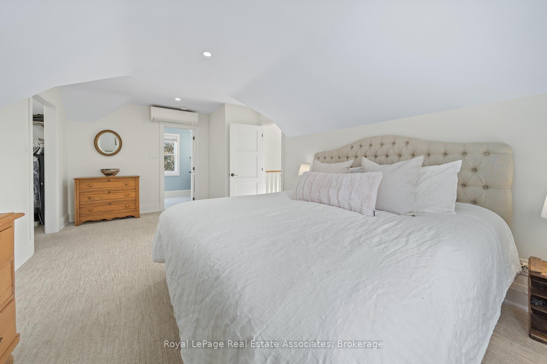 Photo 31 of 16 Wildwood Road, Halton Hills, Glen Williams — HOMEH