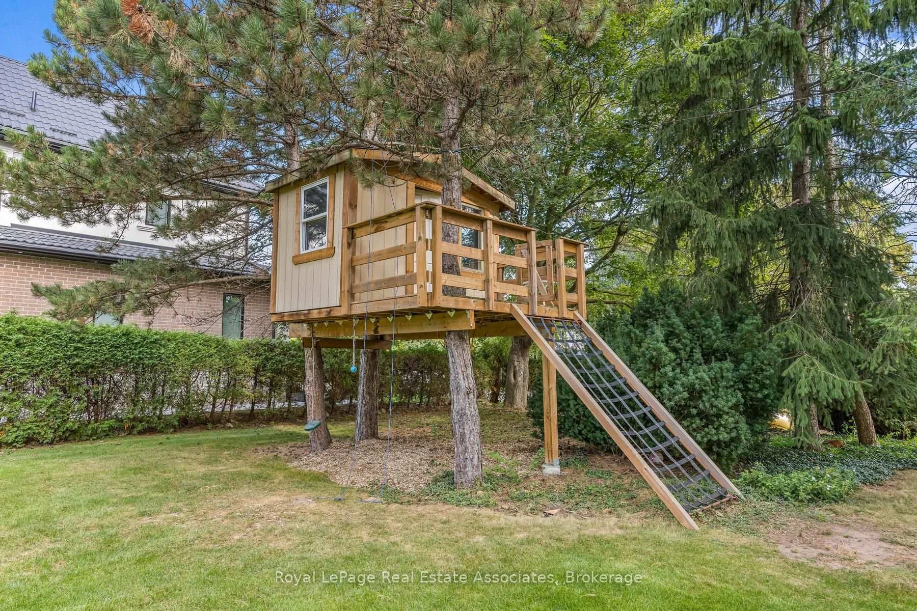 Photo 42 of 16 Wildwood Road, Halton Hills, Glen Williams — HOMEH