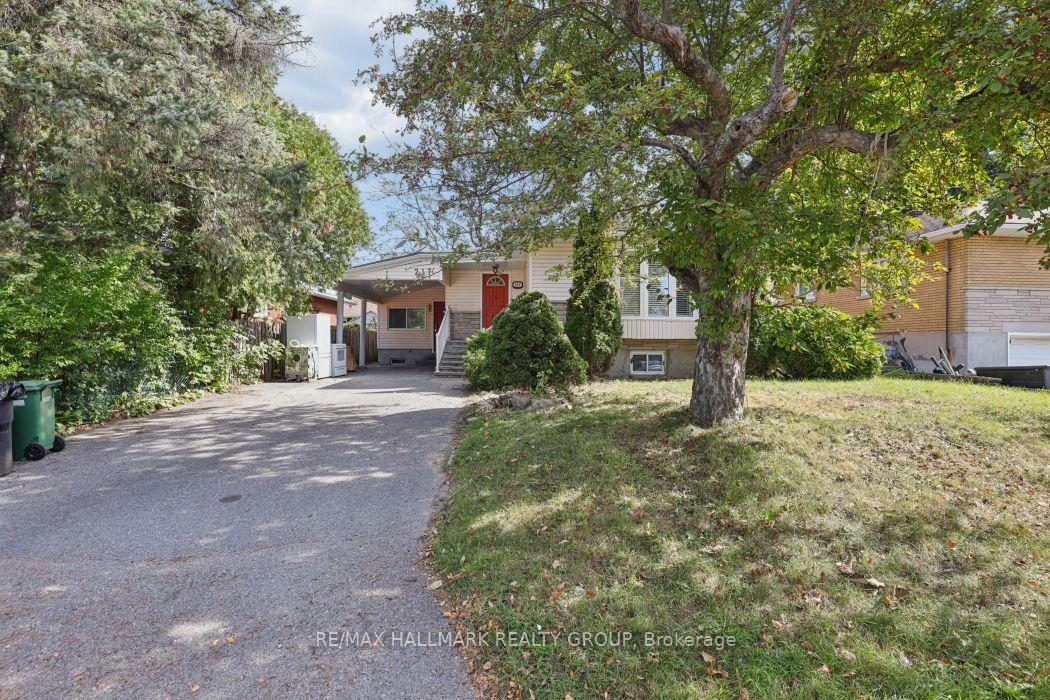 Photo 3 of 211 Harcourt Avenue, Ottawa, Woodroffe — HOMEH