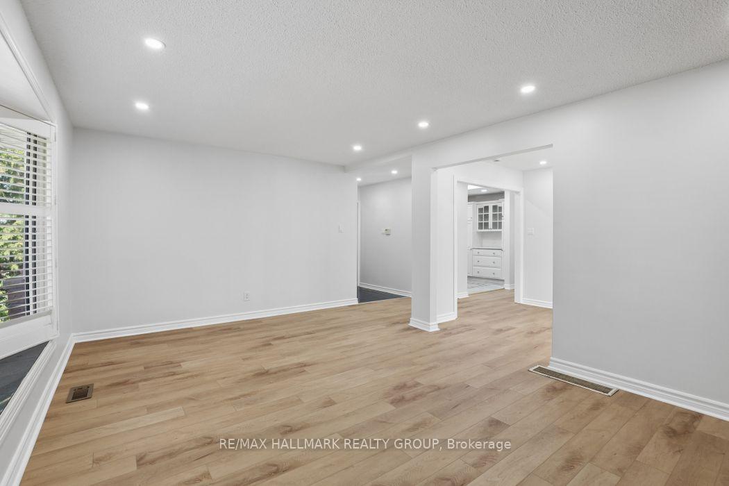 Photo 9 of 211 Harcourt Avenue, Ottawa, Woodroffe — HOMEH
