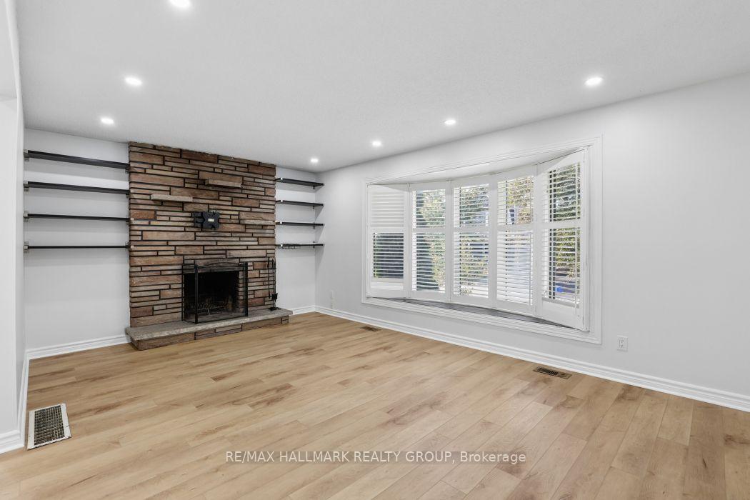 Photo 11 of 211 Harcourt Avenue, Ottawa, Woodroffe — HOMEH