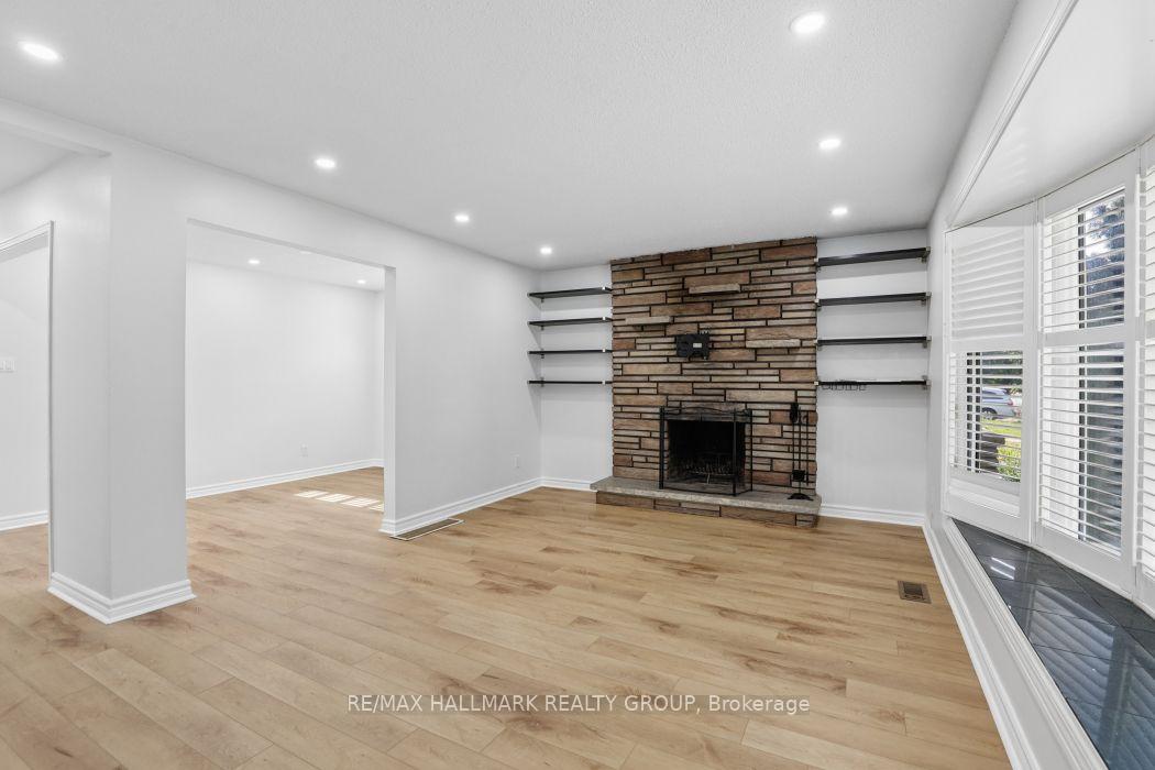 Photo 12 of 211 Harcourt Avenue, Ottawa, Woodroffe — HOMEH