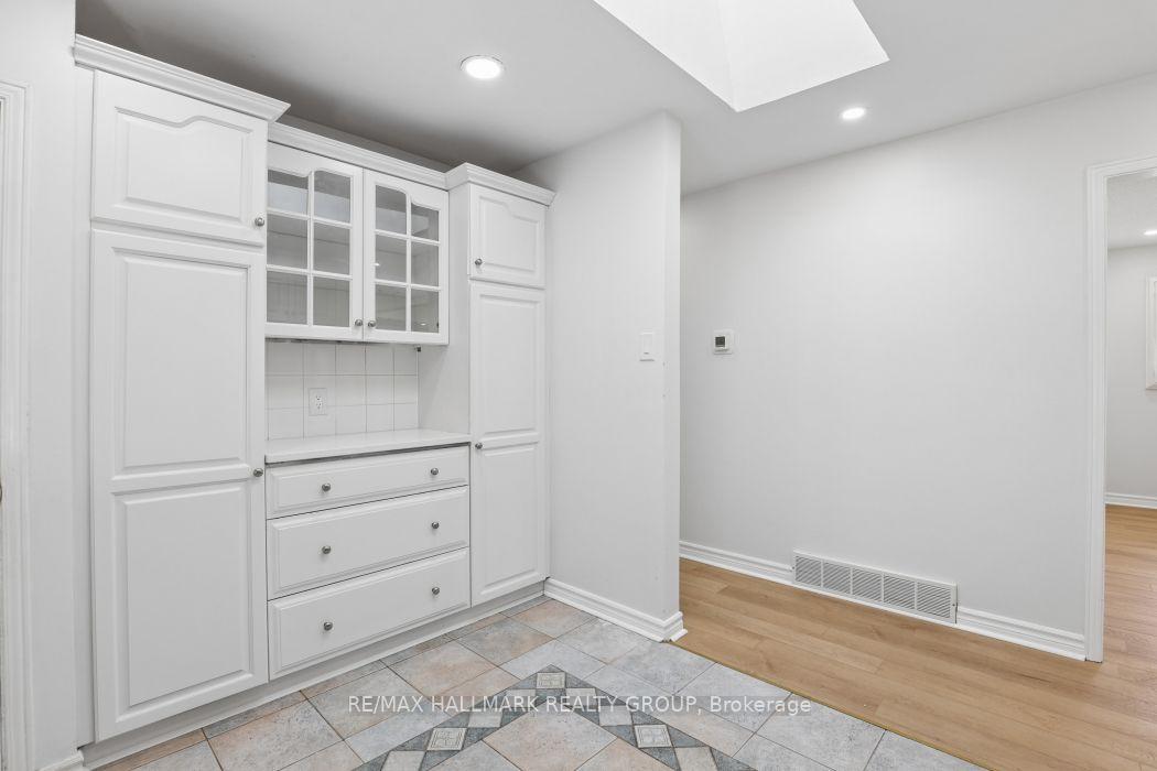 Photo 19 of 211 Harcourt Avenue, Ottawa, Woodroffe — HOMEH