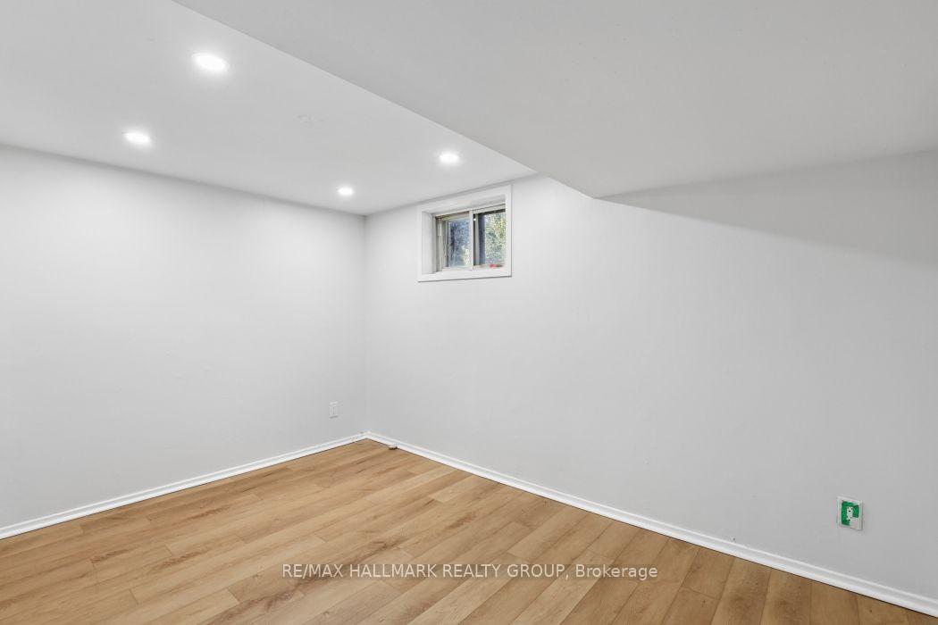 Photo 29 of 211 Harcourt Avenue, Ottawa, Woodroffe — HOMEH