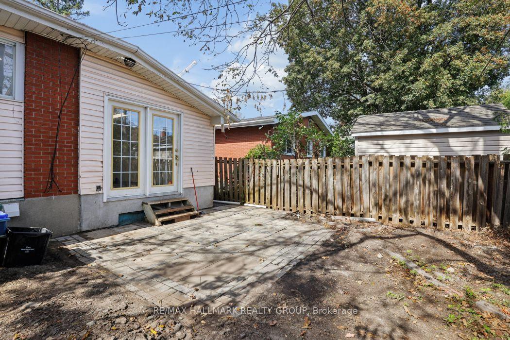 Photo 32 of 211 Harcourt Avenue, Ottawa, Woodroffe — HOMEH