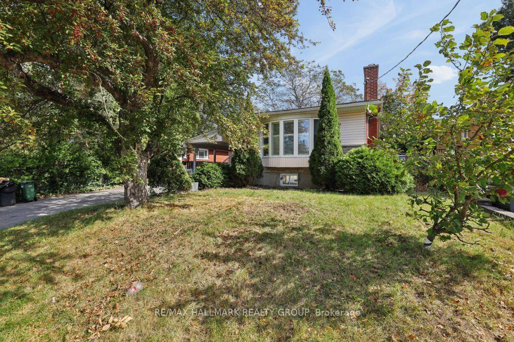 Photo 8 of 211 Harcourt Avenue, Ottawa, Woodroffe — HOMEH