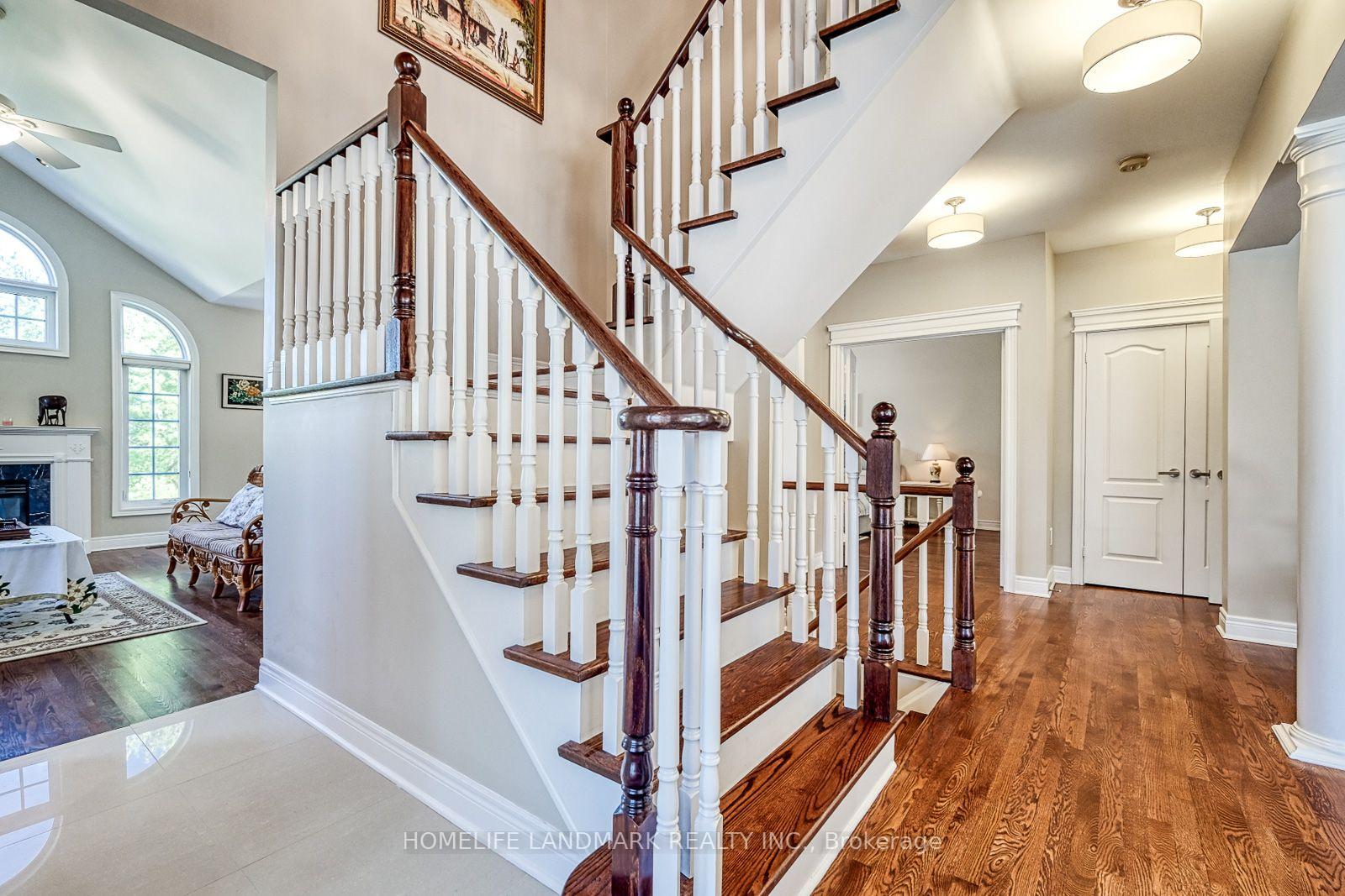 Photo 10 of 153 Britton Trail, Aurora, Aurora Estates — HOMEH