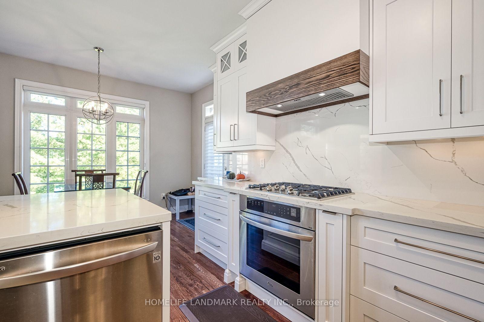 Photo 16 of 153 Britton Trail, Aurora, Aurora Estates — HOMEH