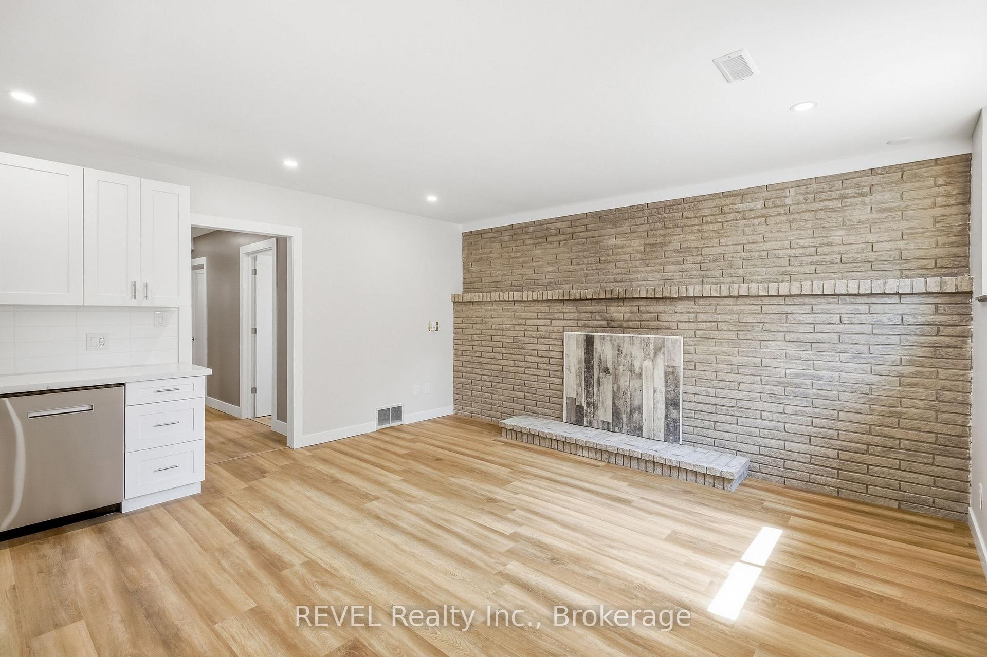 Photo 2 of Unit LOWER, 6166 Wildrose Crescent, Niagara Falls, Oldfield — HOMEH