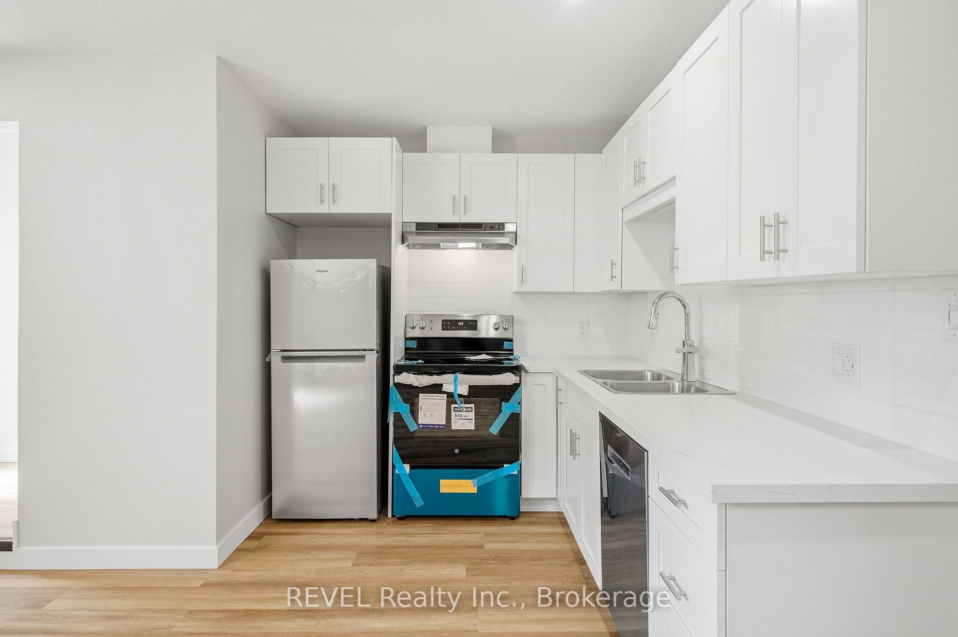 Photo 6 of Unit LOWER, 6166 Wildrose Crescent, Niagara Falls, Oldfield — HOMEH