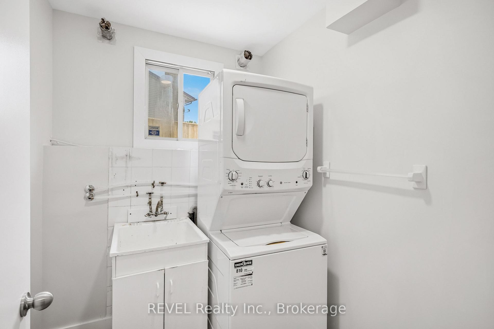 Photo 15 of Unit LOWER, 6166 Wildrose Crescent, Niagara Falls, Oldfield — HOMEH