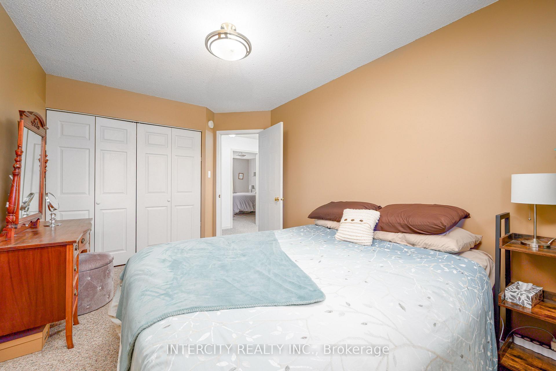 Photo 79 of 48 Champlain Boulevard, Kawartha Lakes, Lindsay — HOMEH