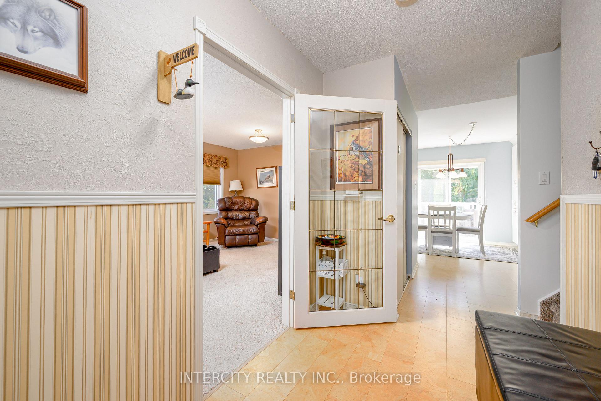 Photo 20 of 48 Champlain Boulevard, Kawartha Lakes, Lindsay — HOMEH