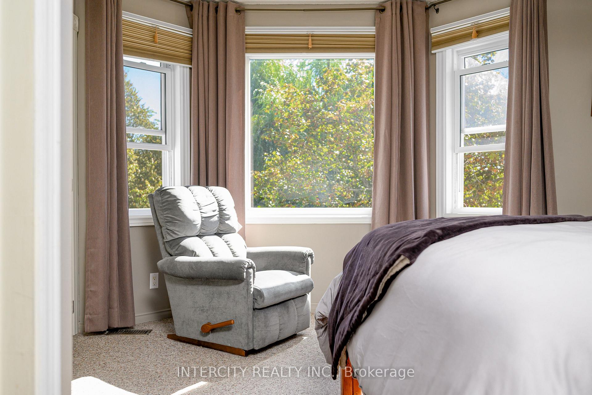Photo 78 of 48 Champlain Boulevard, Kawartha Lakes, Lindsay — HOMEH