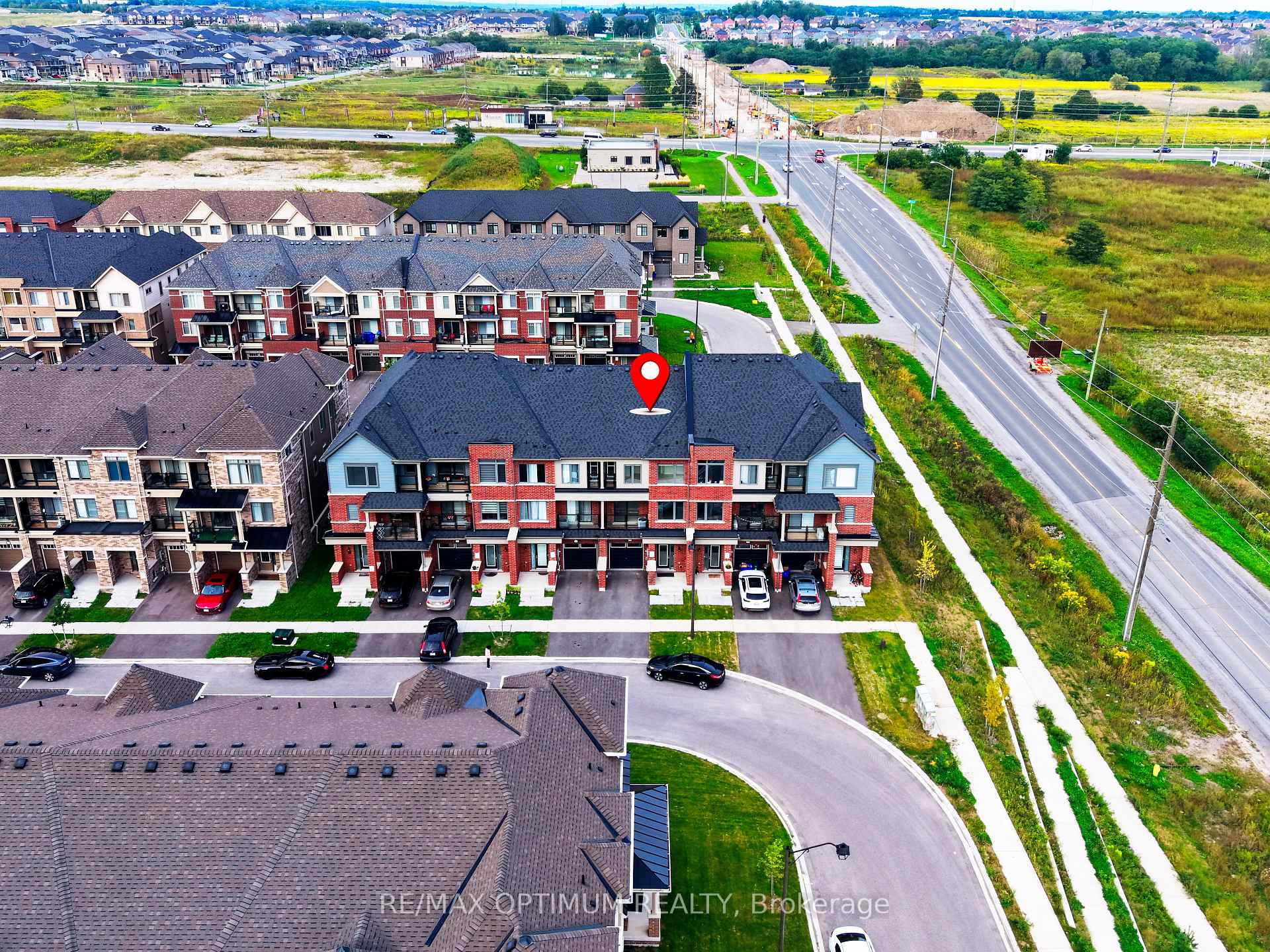 Photo 2 of 2004 Cameron Lott Crescent, Oshawa, Kedron — HOMEH