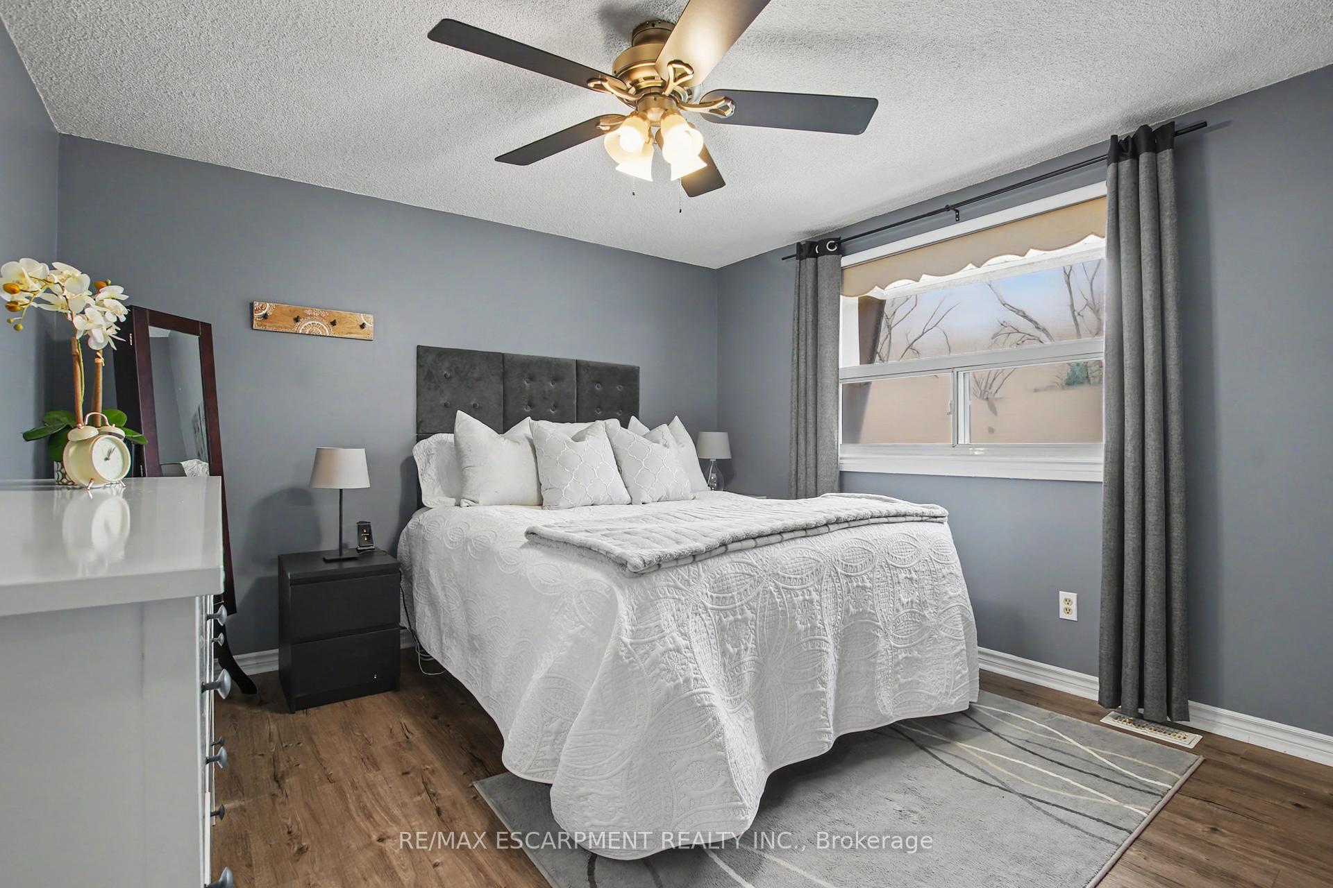 Photo 14 of Unit 4, 661 Francis Road, Burlington, LaSalle — HOMEH