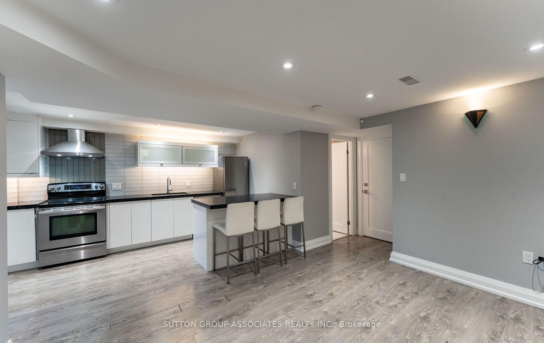 Photo 5 of Unit Lower, 358 Concord Avenue, Toronto, Dovercourt-Wallace Emerson-Junction — HOMEH