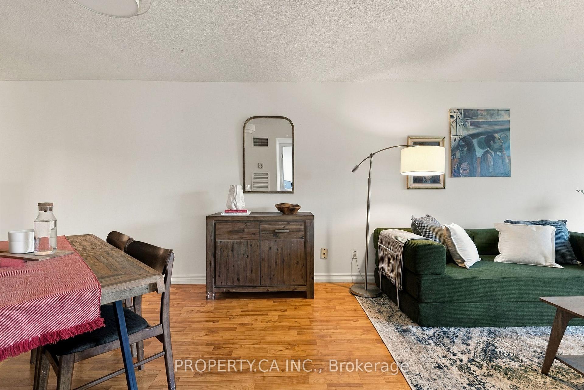Photo 8 of Unit 625, 222 The Esplanade Avenue, Toronto, Waterfront Communities — HOMEH