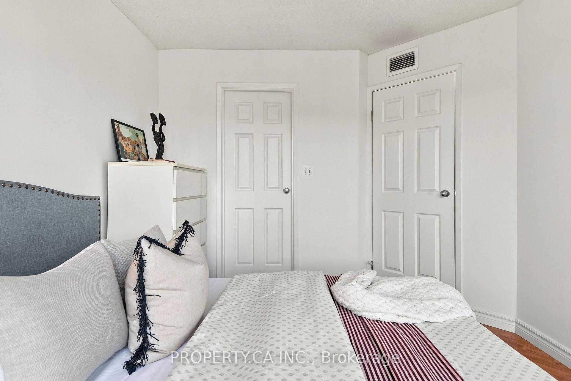 Photo 17 of Unit 625, 222 The Esplanade Avenue, Toronto, Waterfront Communities — HOMEH