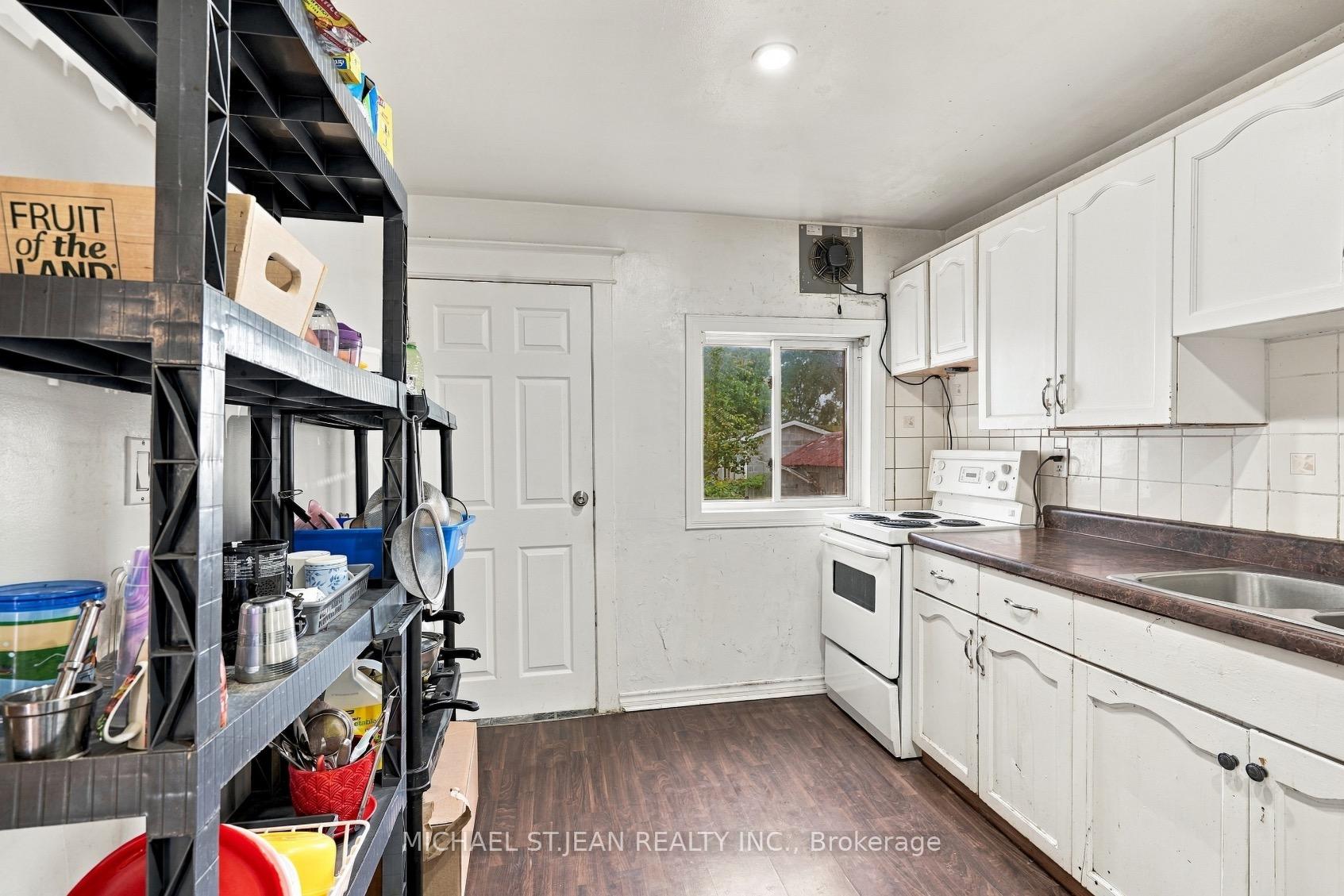 Photo 33 of 463 Wellington Street N, Hamilton, North End — HOMEH