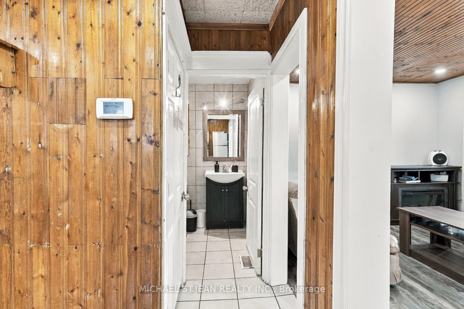 Photo 34 of 463 Wellington Street N, Hamilton, North End — HOMEH