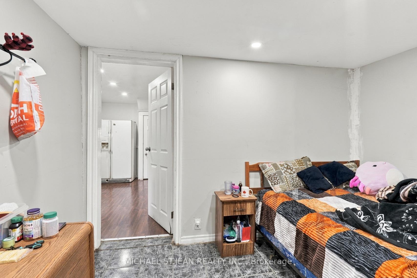Photo 41 of 463 Wellington Street N, Hamilton, North End — HOMEH