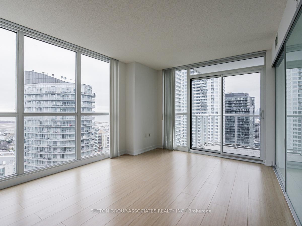 Photo 7 of Unit 2808, 75 Queens Wharf Road, Toronto, Waterfront Communities — HOMEH