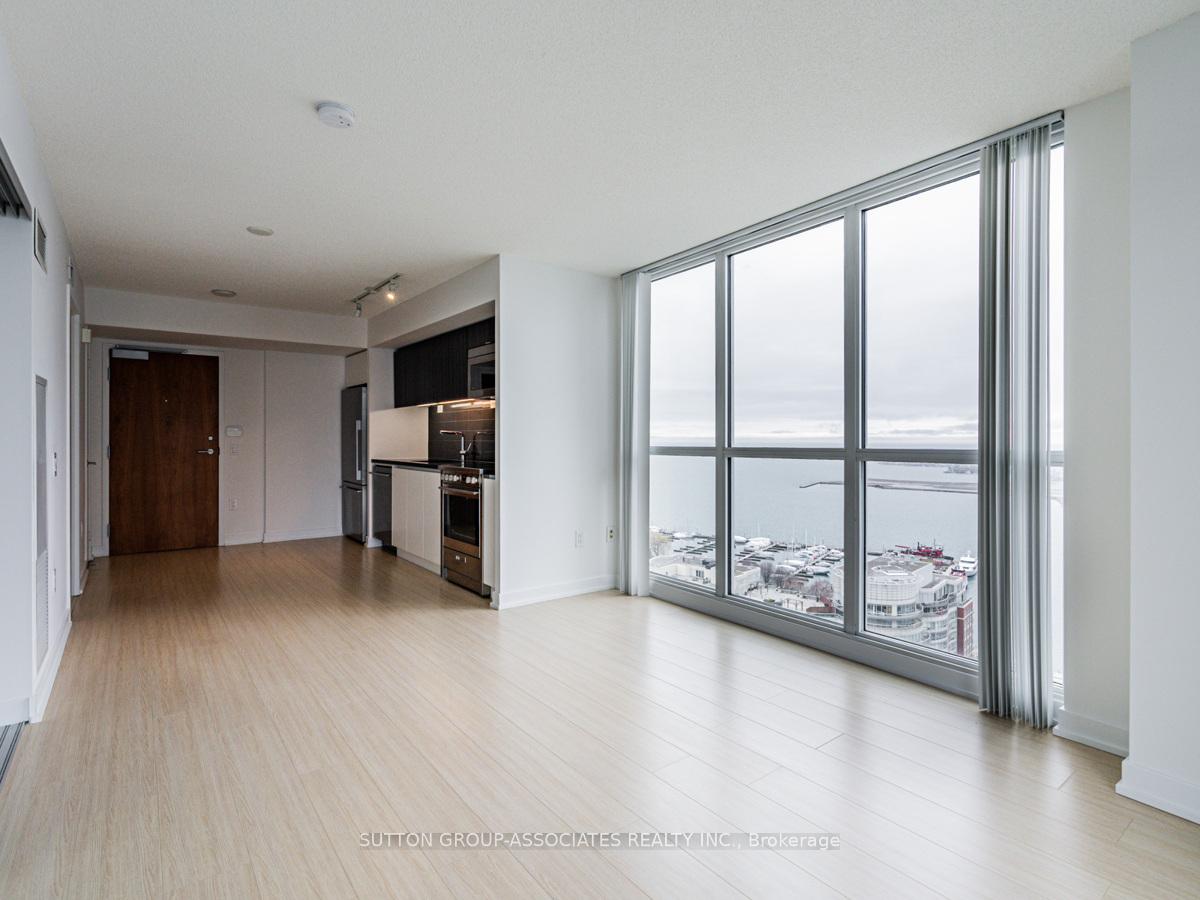 Photo 8 of Unit 2808, 75 Queens Wharf Road, Toronto, Waterfront Communities — HOMEH