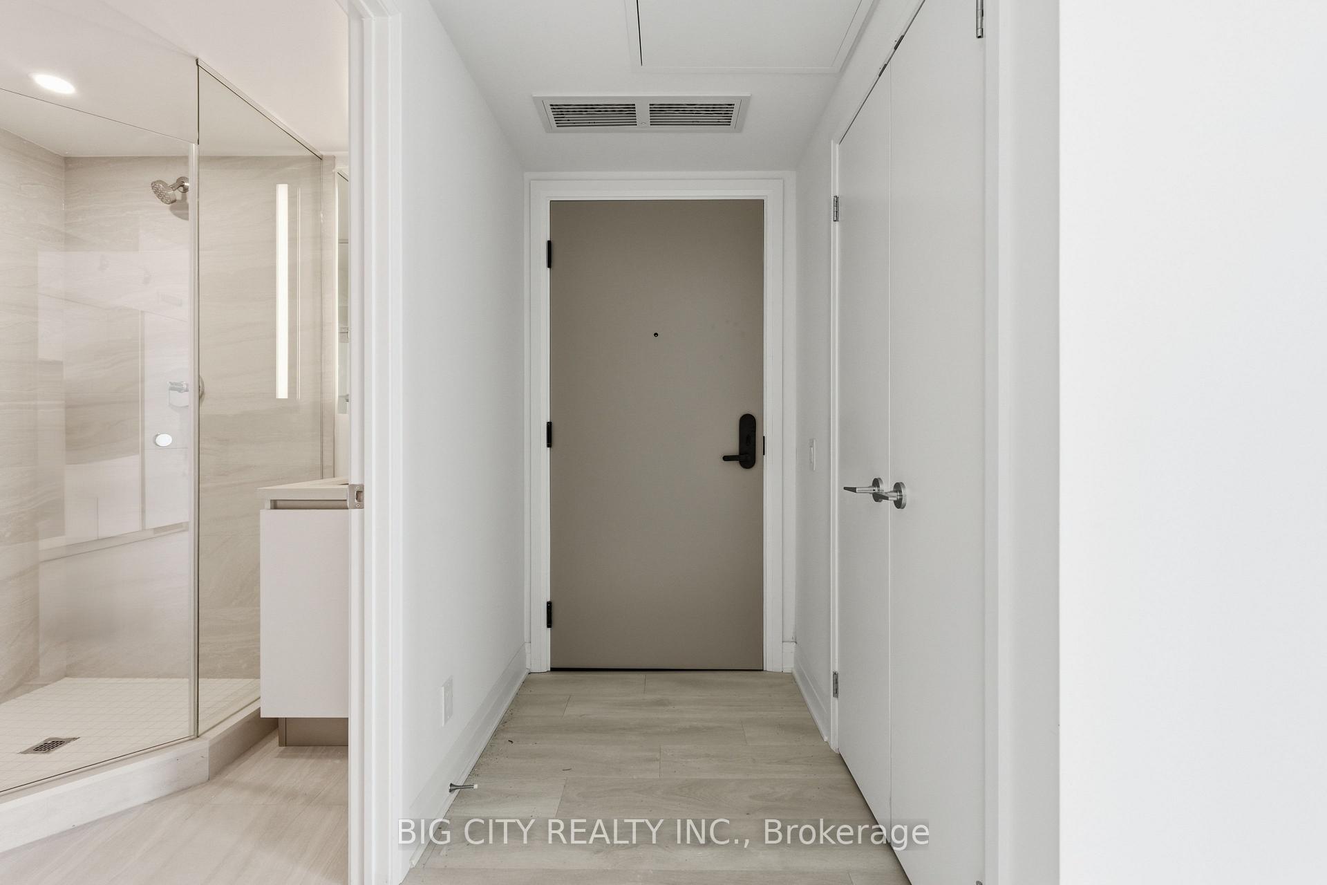 Photo 2 of Unit 811, 25 Frederick Todd Way, Toronto, Thorncliffe Park — HOMEH