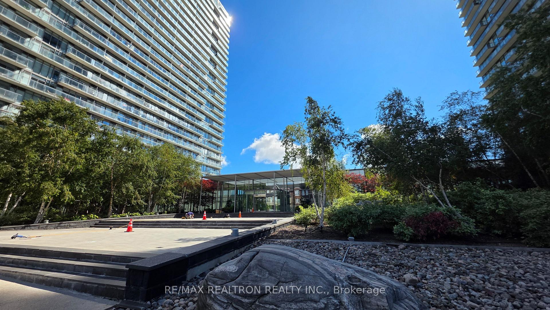 Photo 21 of Unit 607, 105 The Queensway Avenue, Toronto, High Park-Swansea — HOMEH